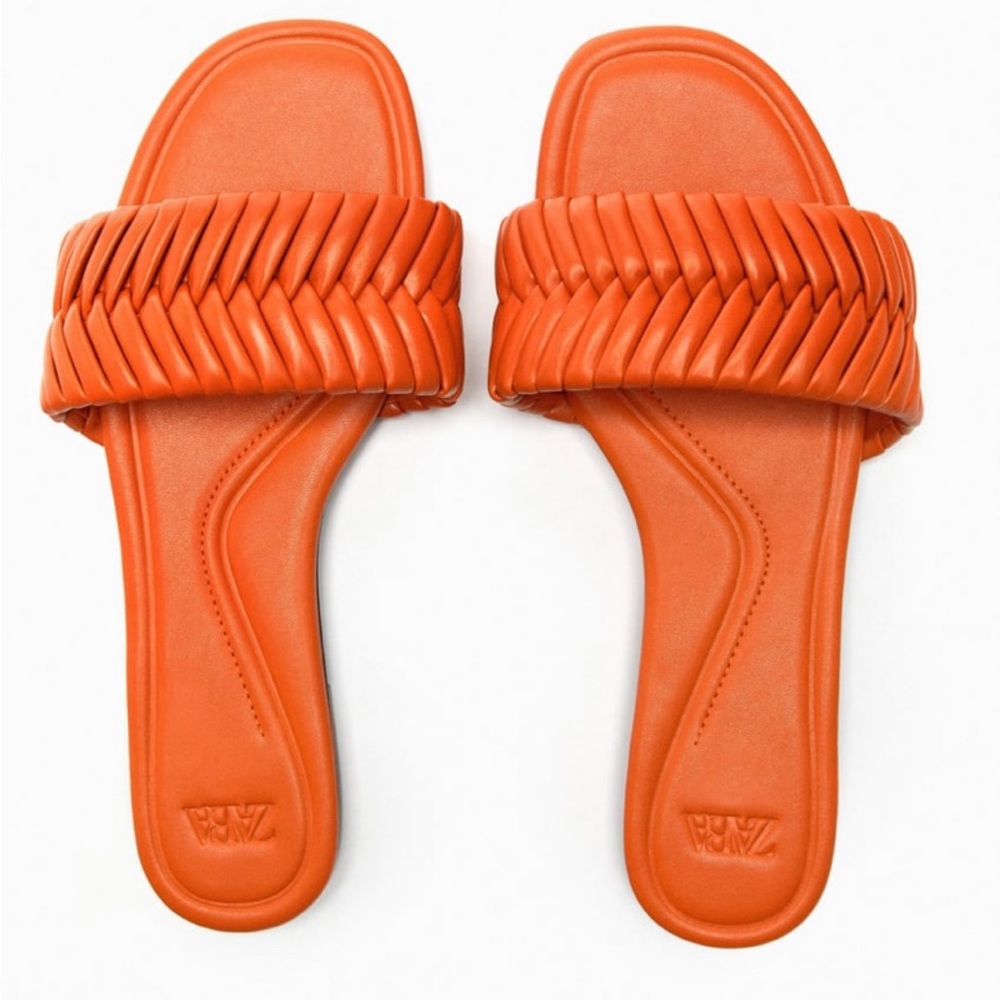 ZARA flat padded sandals 24H LEFT